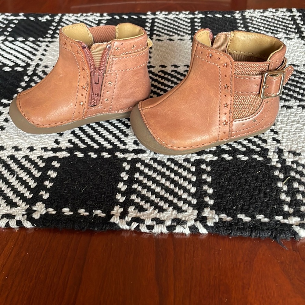 Stride rite Agnes boots 3wide